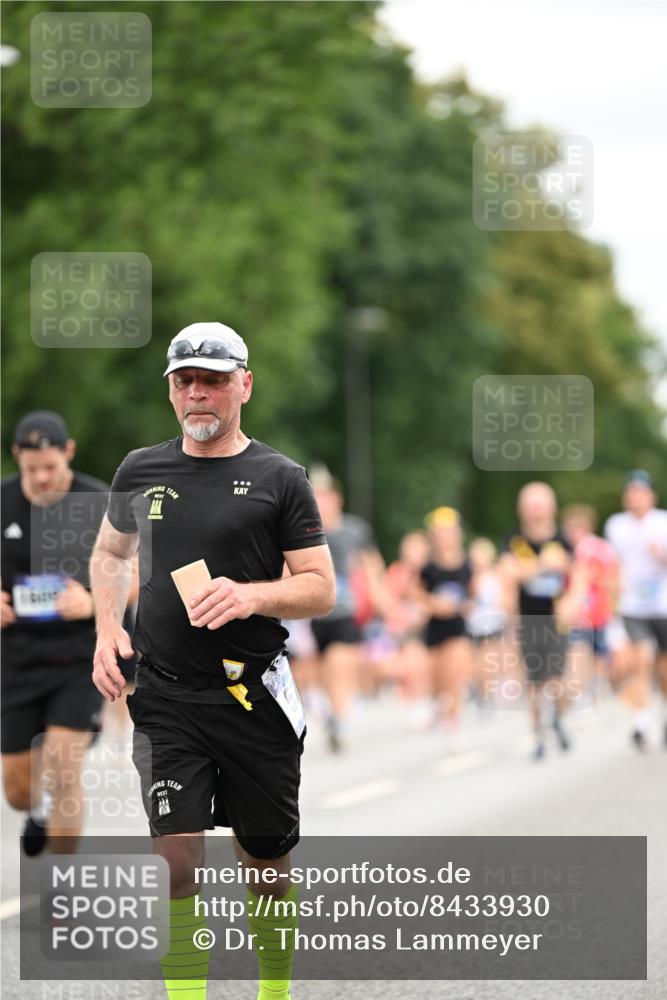 29.06.2025 - hella hamburg halbmarathon Dr. Thomas Lammeyer http://msf.ph/oto/8433930 29.06.2025 10:53:38 Kennedybrücke 1167, 1584, 1626, 2475, 2527, 2668, 3086, 3232, 3253, 3383, 3661, 4403, 4769, 5118, 5781, 6191, 6497, 7203, 7650, 7931, 7936, 7947, 7948, 8065, 8549, 8759, 8760, 9245, 10130, 10204, 10333, 10479, 10654, 11192 meine-sportfotos.de