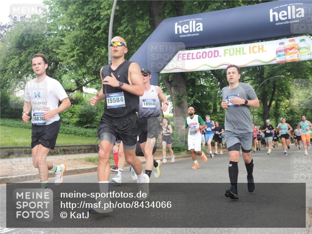 29.06.2025 - hella hamburg halbmarathon KatJ http://msf.ph/oto/8434066 29.06.2025 10:44:14 Zwischen KM18-KM19 1200, 1715, 1833, 2025, 2488, 3093, 3413, 3859, 4426, 4467, 5457, 5458, 5728 meine-sportfotos.de