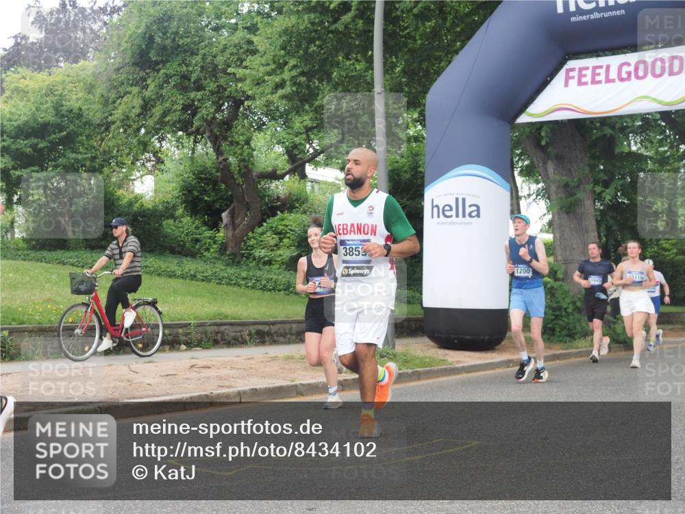 29.06.2025 - hella hamburg halbmarathon KatJ http://msf.ph/oto/8434102 29.06.2025 10:44:16 Zwischen KM18-KM19 1200, 1833, 2025, 2488, 3413, 3859, 4426, 5015, 5134, 5457, 5458, 5728 meine-sportfotos.de