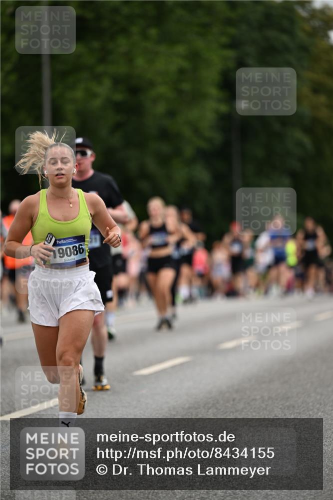 29.06.2025 - hella hamburg halbmarathon Dr. Thomas Lammeyer http://msf.ph/oto/8434155 29.06.2025 10:53:50 Kennedybrücke 1167, 1584, 1805, 2437, 2438, 2527, 2668, 2716, 2997, 3232, 3253, 4769, 5118, 5479, 5480, 5781, 6191, 6497, 7203, 7650, 7679, 7947, 7948, 8065, 10130, 10333, 10654, 10782, 11192 meine-sportfotos.de
