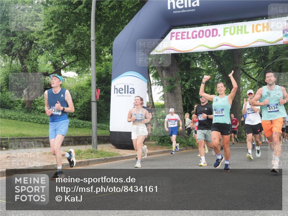 29.06.2025 - hella hamburg halbmarathon KatJ http://msf.ph/oto/8434161 29.06.2025 10:44:17 Zwischen KM18-KM19 1200, 1833, 2488, 3413, 3859, 4426, 5015, 5134, 5457, 5458, 5728 meine-sportfotos.de