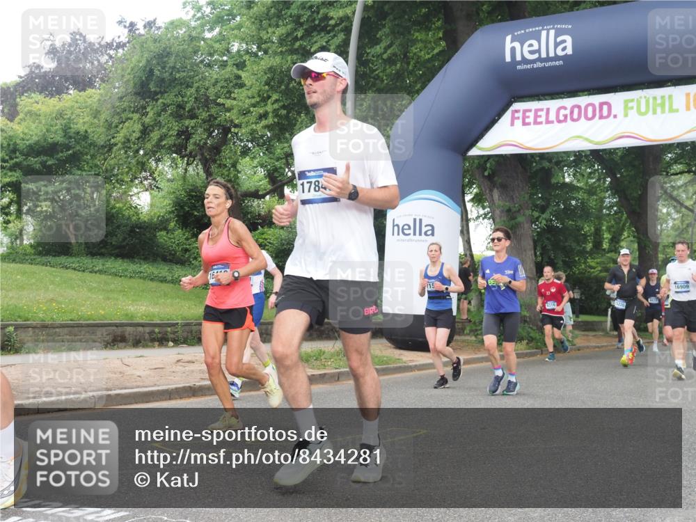 29.06.2025 - hella hamburg halbmarathon KatJ http://msf.ph/oto/8434281 29.06.2025 10:44:20 Zwischen KM18-KM19 1200, 3859, 4426, 5015, 5134, 5457, 5458, 5728, 7159 meine-sportfotos.de