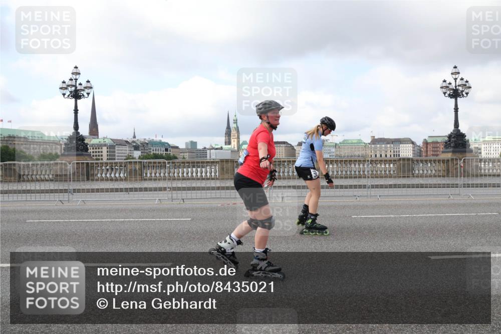 29.06.2025 - hella hamburg halbmarathon Lena Gebhardt http://msf.ph/oto/8435021 29.06.2025 09:01:32 Lombardsbrücke  meine-sportfotos.de