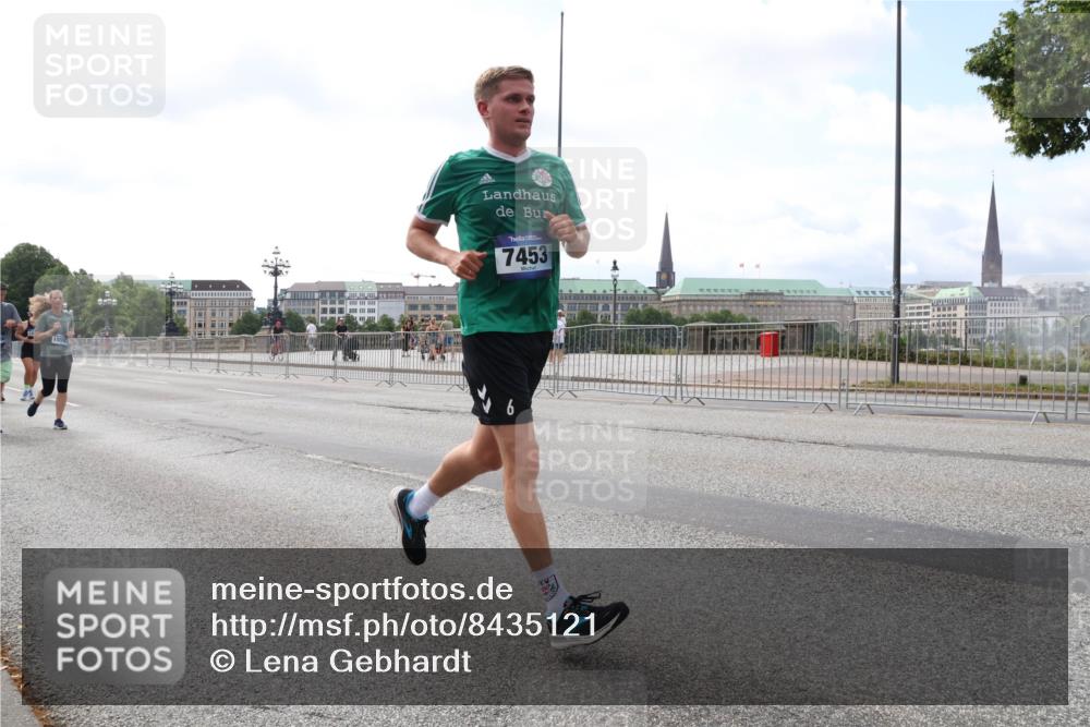 29.06.2025 - hella hamburg halbmarathon Lena Gebhardt http://msf.ph/oto/8435121 29.06.2025 10:09:00 Lombardsbrücke 7453, 1147, 1188, 1427, 1838, 2978, 3762, 5347, 6100, 6674, 7453, 9718, 9951, 9958, 10035, 10092, 10194, 10819, 11067, 11496, 11657, 11967, 12144, 12156, 13174, 13210, 13592, 13593, 13660, 14736, 15584, 15586, 15592, 17347, 18266, 18505 meine-sportfotos.de