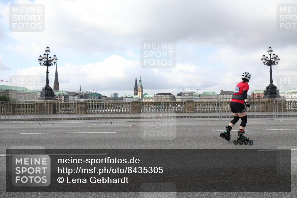 29.06.2025 - hella hamburg halbmarathon Lena Gebhardt http://msf.ph/oto/8435305 29.06.2025 09:01:38 Lombardsbrücke 2008 meine-sportfotos.de