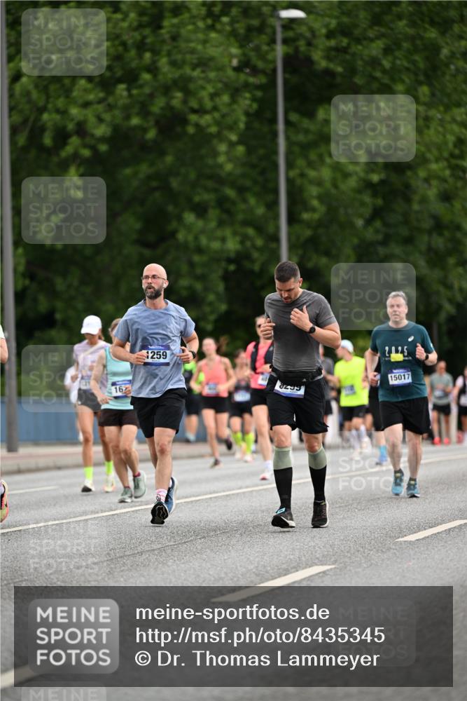 29.06.2025 - hella hamburg halbmarathon Dr. Thomas Lammeyer http://msf.ph/oto/8435345 29.06.2025 10:54:39 Kennedybrücke 1259, 1511, 1625, 2047, 2160, 3680, 3701, 3710, 4168, 4642, 4870, 5119, 5552, 6015, 7721, 7722, 7755, 8299, 9940, 10033, 11426 meine-sportfotos.de