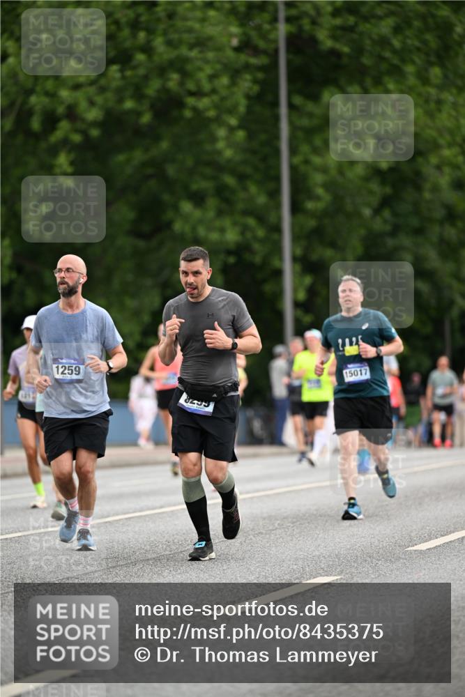 29.06.2025 - hella hamburg halbmarathon Dr. Thomas Lammeyer http://msf.ph/oto/8435375 29.06.2025 10:54:40 Kennedybrücke 1259, 1487, 1511, 1625, 2047, 2160, 3680, 3701, 3710, 4168, 4642, 4870, 5119, 5552, 6015, 7721, 7722, 7755, 8299, 9940, 10033, 11426 meine-sportfotos.de