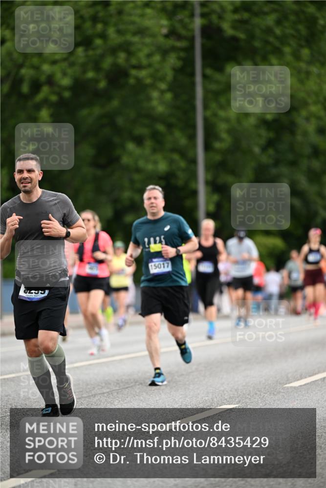 29.06.2025 - hella hamburg halbmarathon Dr. Thomas Lammeyer http://msf.ph/oto/8435429 29.06.2025 10:54:42 Kennedybrücke 1259, 1487, 1511, 1625, 2047, 2160, 3680, 3701, 3710, 4168, 4642, 4870, 5119, 5552, 6015, 7721, 7722, 8299, 9940, 10033, 11426 meine-sportfotos.de