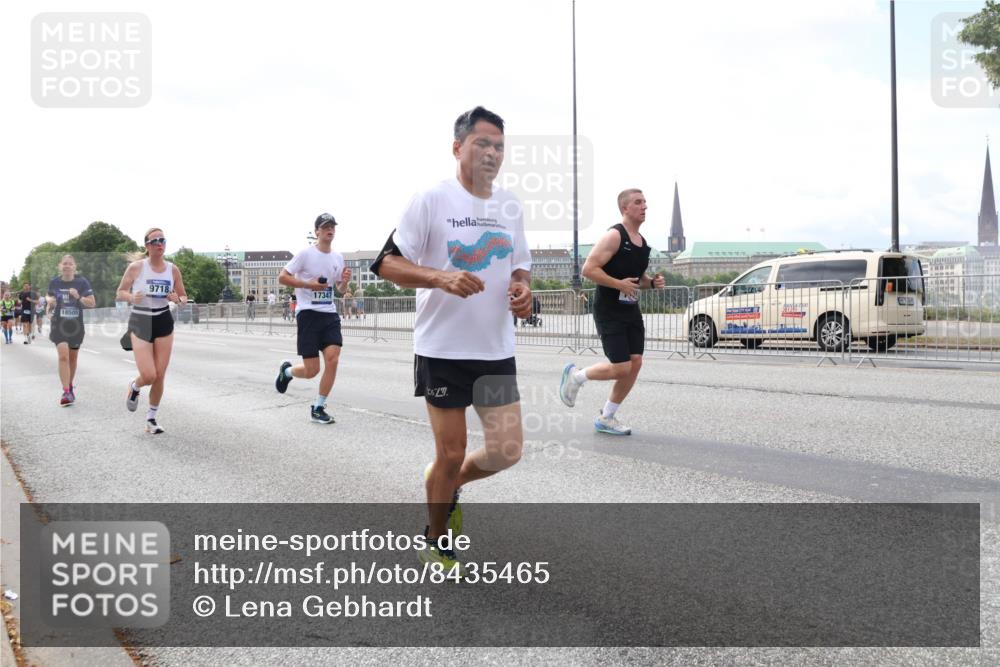 29.06.2025 - hella hamburg halbmarathon Lena Gebhardt http://msf.ph/oto/8435465 29.06.2025 10:09:08 Lombardsbrücke 18505, 9718, 17347, 1147, 1188, 1838, 2978, 3762, 4859, 5347, 5806, 5885, 6674, 7187, 7453, 9718, 10035, 10194, 10819, 11067, 11496, 11657, 12156, 12862, 13174, 13210, 13592, 13593, 13660, 14736, 15584, 15586, 15592, 17347, 18266, 18505, 18726, 18727 meine-sportfotos.de