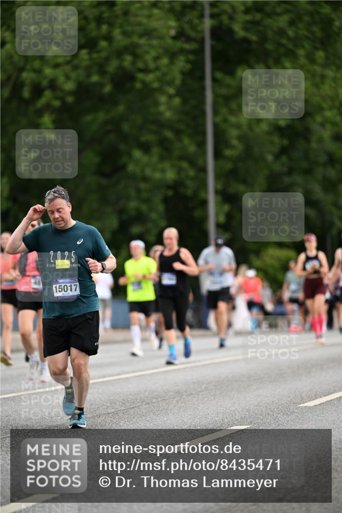 29.06.2025 - hella hamburg halbmarathon Dr. Thomas Lammeyer http://msf.ph/oto/8435471 29.06.2025 10:54:43 Kennedybrücke 1259, 1487, 1511, 1625, 2047, 2160, 3680, 3701, 3710, 4168, 4642, 4870, 5119, 5552, 6015, 7721, 7722, 8299, 9096, 9940, 10033, 11426 meine-sportfotos.de