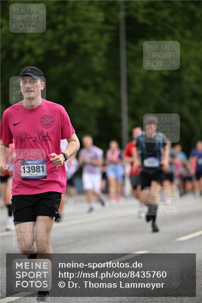 29.06.2025 - hella hamburg halbmarathon Dr. Thomas Lammeyer http://msf.ph/oto/8435760 29.06.2025 10:55:03 Kennedybrücke 1478, 1487, 1511, 2047, 3647, 4642, 4695, 4848, 4870, 6178, 7133, 7141, 7161, 7677, 8833, 8986, 9096, 9605, 10437 meine-sportfotos.de