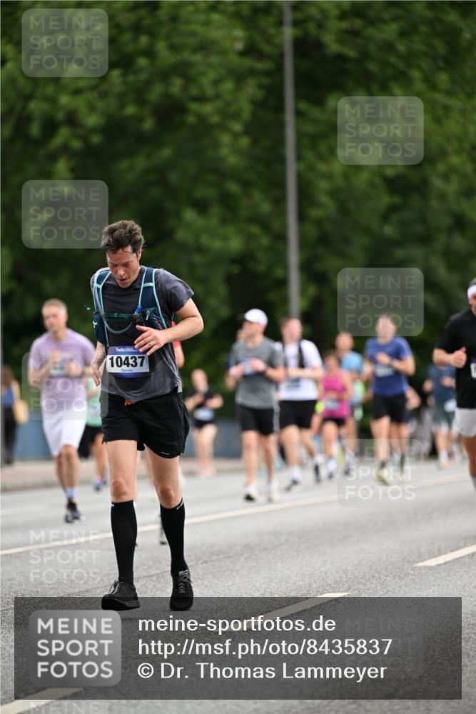 29.06.2025 - hella hamburg halbmarathon Dr. Thomas Lammeyer http://msf.ph/oto/8435837 29.06.2025 10:55:05 Kennedybrücke 1478, 1487, 1511, 2047, 3647, 4642, 4695, 4848, 6178, 7133, 7141, 7161, 7677, 8833, 8986, 9096, 9605, 10437 meine-sportfotos.de