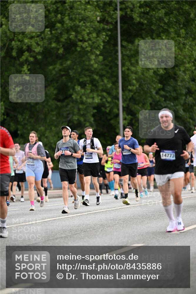 29.06.2025 - hella hamburg halbmarathon Dr. Thomas Lammeyer http://msf.ph/oto/8435886 29.06.2025 10:55:07 Kennedybrücke 1478, 1487, 1511, 2047, 3647, 4695, 4848, 5530, 6178, 7133, 7141, 7161, 7677, 8833, 8986, 9096, 9605, 10437 meine-sportfotos.de