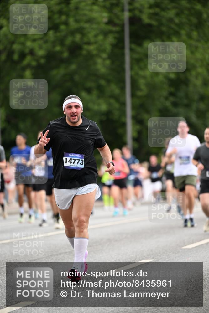 29.06.2025 - hella hamburg halbmarathon Dr. Thomas Lammeyer http://msf.ph/oto/8435961 29.06.2025 10:55:09 Kennedybrücke 1478, 1487, 1511, 2047, 2358, 2859, 3647, 4695, 4848, 5530, 6178, 7133, 7141, 7161, 7677, 8833, 8986, 9096, 9605, 10437 meine-sportfotos.de