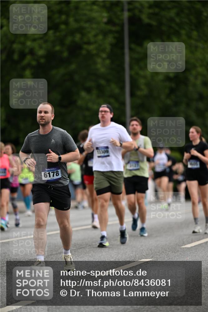 29.06.2025 - hella hamburg halbmarathon Dr. Thomas Lammeyer http://msf.ph/oto/8436081 29.06.2025 10:55:13 Kennedybrücke 1478, 2358, 2859, 3647, 4695, 4848, 5530, 6178, 7133, 7141, 7161, 7677, 8833, 8986, 9096, 9605, 10437, 11252 meine-sportfotos.de