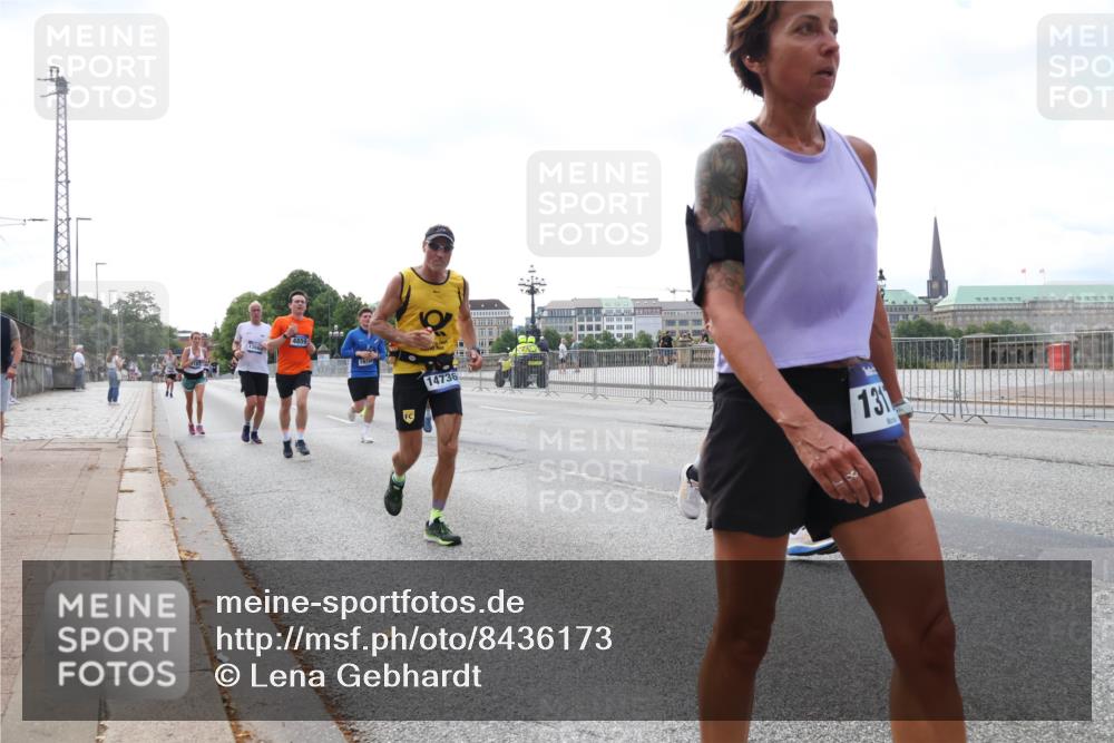 29.06.2025 - hella hamburg halbmarathon Lena Gebhardt http://msf.ph/oto/8436173 29.06.2025 10:09:20 Lombardsbrücke 4859, 1872, 14736, 131, 1147, 1188, 1456, 1483, 1513, 1838, 2978, 4859, 5806, 5885, 6674, 7187, 7453, 8090, 9718, 9988, 10194, 10819, 11067, 11496, 12156, 12862, 13210, 13592, 13593, 13660, 14736, 15586, 15592, 15697, 16688, 17347, 18266, 18505, 18726, 18727, 19166 meine-sportfotos.de