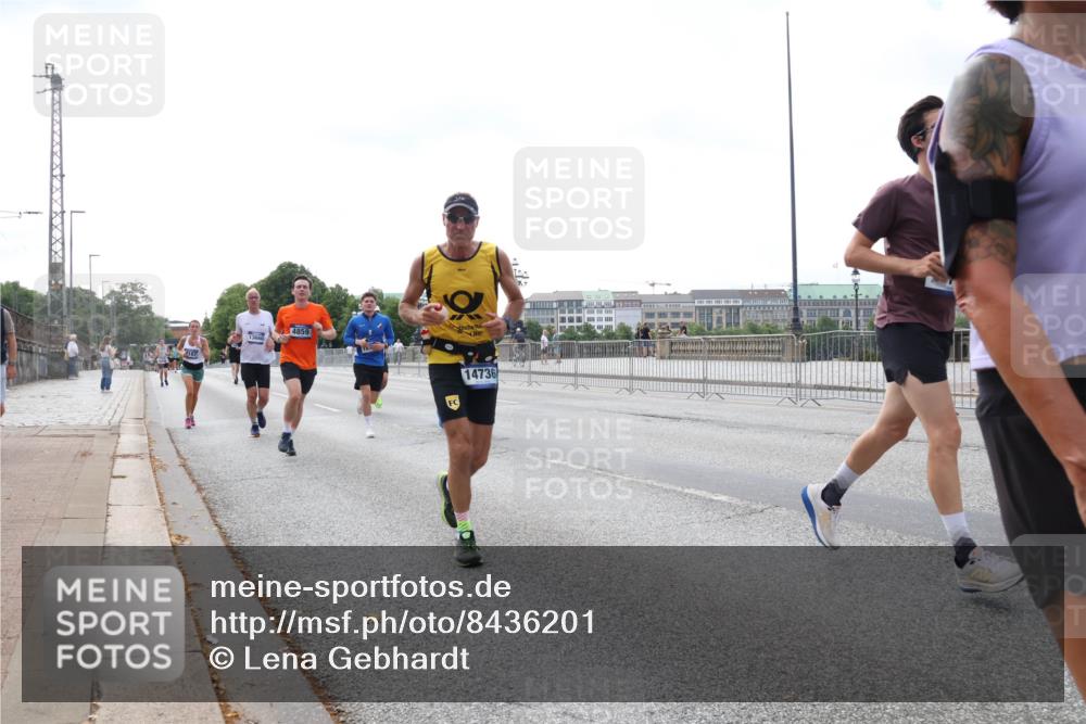 29.06.2025 - hella hamburg halbmarathon Lena Gebhardt http://msf.ph/oto/8436201 29.06.2025 10:09:21 Lombardsbrücke 13660, 4859, 14736, 1147, 1188, 1456, 1483, 1513, 1838, 2978, 4859, 5806, 5885, 6674, 7187, 7453, 8090, 9718, 9988, 10194, 10819, 11067, 11496, 12156, 12862, 13210, 13592, 13593, 13660, 14736, 15586, 15592, 15697, 16688, 17347, 18266, 18505, 18726, 18727, 19166 meine-sportfotos.de