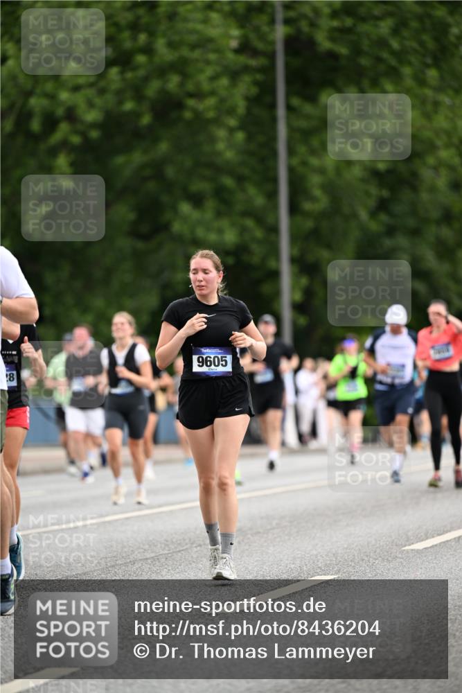 29.06.2025 - hella hamburg halbmarathon Dr. Thomas Lammeyer http://msf.ph/oto/8436204 29.06.2025 10:55:16 Kennedybrücke 1208, 1478, 2358, 2859, 3229, 3647, 4848, 5530, 6178, 7133, 7141, 7161, 7677, 8779, 8833, 8986, 9605, 10437, 11252 meine-sportfotos.de