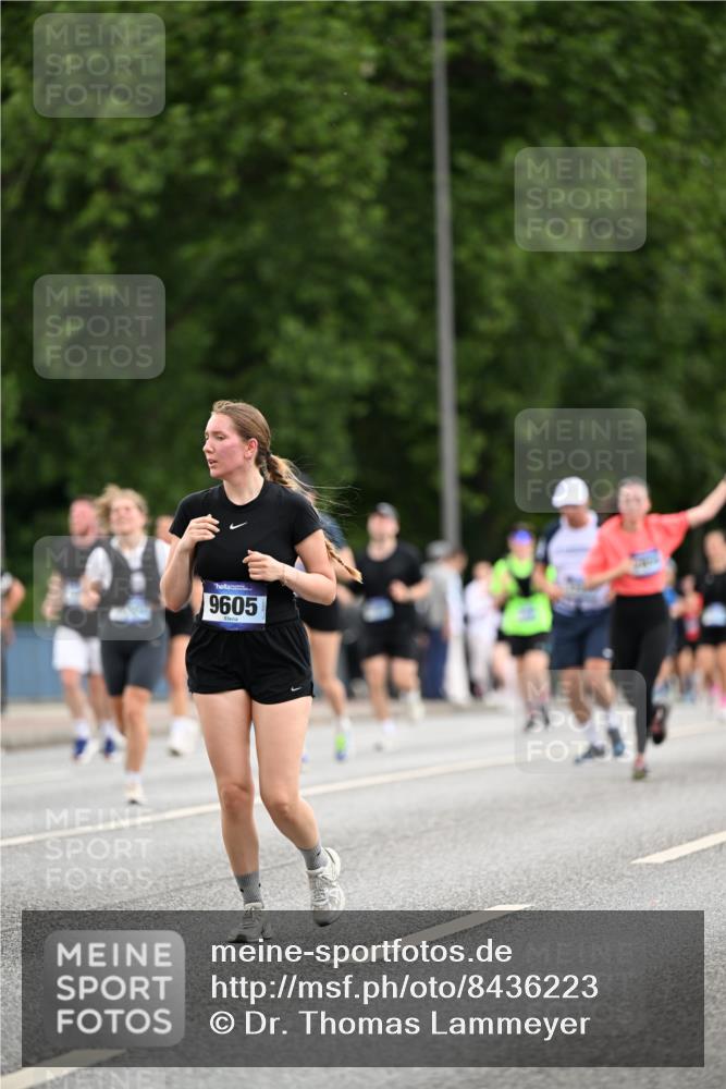 29.06.2025 - hella hamburg halbmarathon Dr. Thomas Lammeyer http://msf.ph/oto/8436223 29.06.2025 10:55:16 Kennedybrücke 1208, 1478, 2358, 2859, 3229, 3647, 4848, 5530, 6178, 7133, 7141, 7161, 7677, 8779, 8833, 8986, 9605, 10437, 11252 meine-sportfotos.de