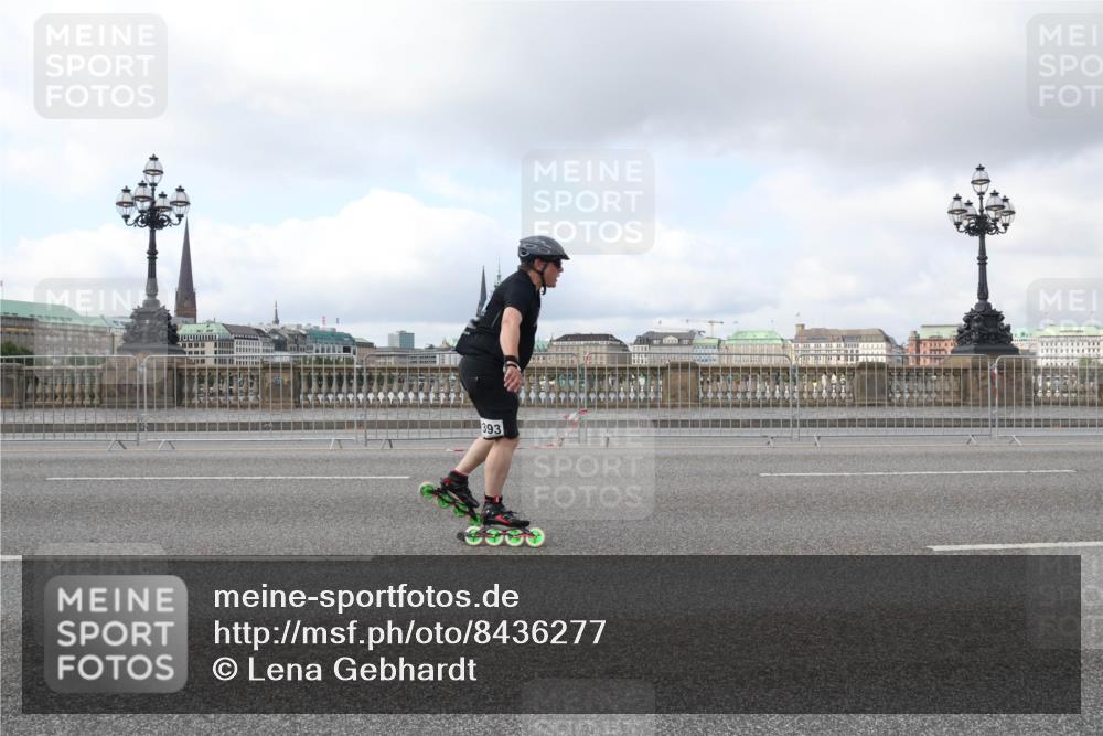 29.06.2025 - hella hamburg halbmarathon Lena Gebhardt http://msf.ph/oto/8436277 29.06.2025 09:01:49 Lombardsbrücke 393 meine-sportfotos.de