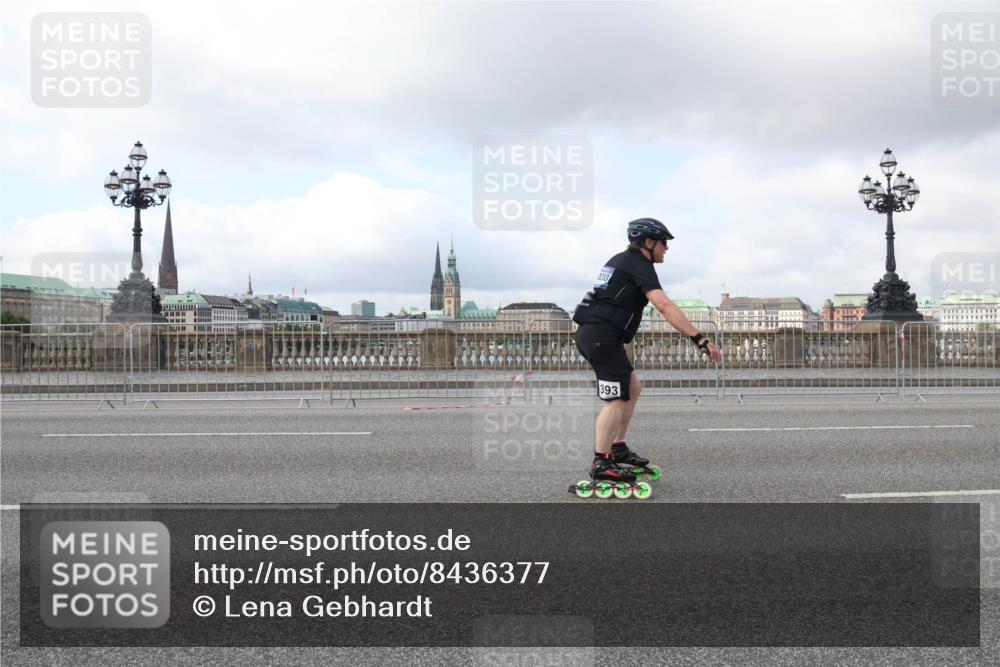 29.06.2025 - hella hamburg halbmarathon Lena Gebhardt http://msf.ph/oto/8436377 29.06.2025 09:01:50 Lombardsbrücke 0203, 393 meine-sportfotos.de