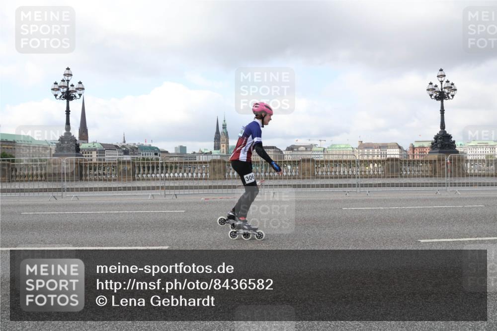 29.06.2025 - hella hamburg halbmarathon Lena Gebhardt http://msf.ph/oto/8436582 29.06.2025 09:01:52 Lombardsbrücke 306 meine-sportfotos.de