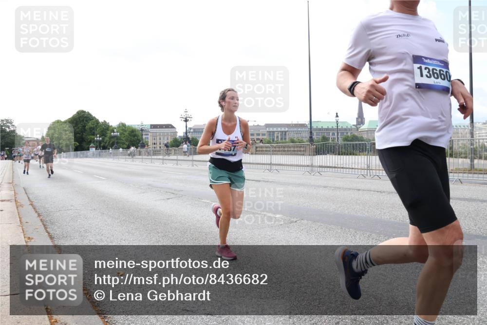 29.06.2025 - hella hamburg halbmarathon Lena Gebhardt http://msf.ph/oto/8436682 29.06.2025 10:09:25 Lombardsbrücke 13660, 1147, 1188, 1456, 1483, 1513, 1823, 1838, 2978, 4859, 5806, 5885, 6674, 7187, 7453, 8090, 9297, 9718, 9988, 10194, 10819, 11067, 11496, 12156, 12509, 12862, 13210, 13592, 13660, 14736, 15697, 16688, 16918, 17347, 18505, 18726, 18727, 19166 meine-sportfotos.de