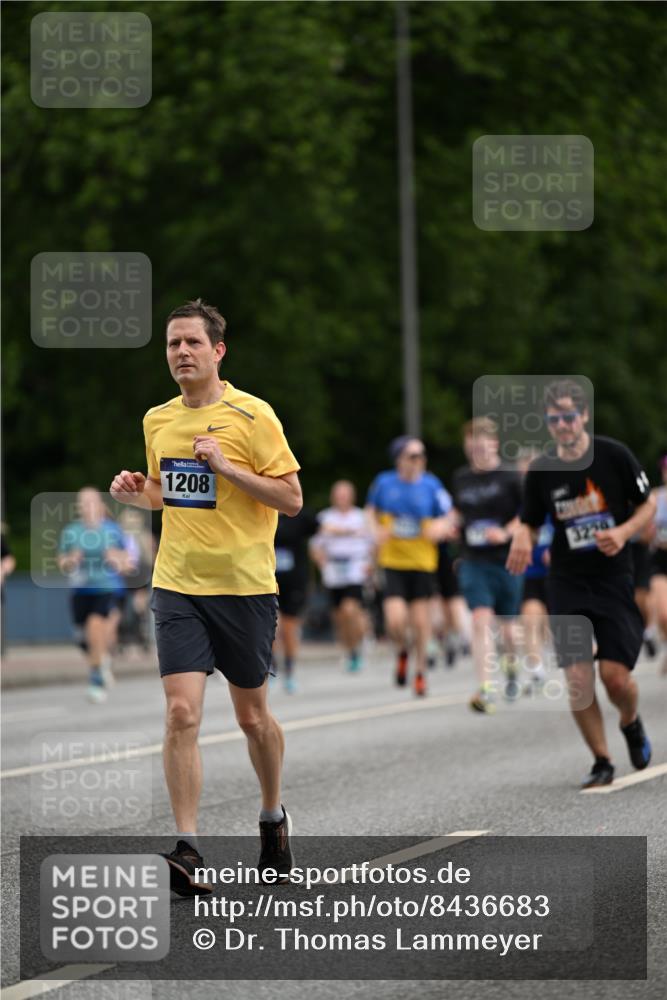 29.06.2025 - hella hamburg halbmarathon Dr. Thomas Lammeyer http://msf.ph/oto/8436683 29.06.2025 10:55:29 Kennedybrücke 1208, 1930, 2358, 2380, 2859, 3229, 4771, 4848, 5530, 7141, 7769, 8779, 9166, 9167, 9605, 9933, 11252 meine-sportfotos.de