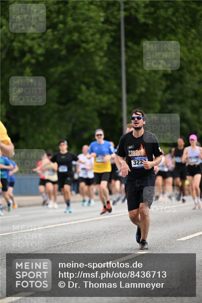 29.06.2025 - hella hamburg halbmarathon Dr. Thomas Lammeyer http://msf.ph/oto/8436713 29.06.2025 10:55:30 Kennedybrücke 1208, 1930, 2358, 2380, 2859, 3229, 3838, 4771, 4848, 5530, 7141, 7769, 8779, 9166, 9167, 9605, 9933, 11252 meine-sportfotos.de