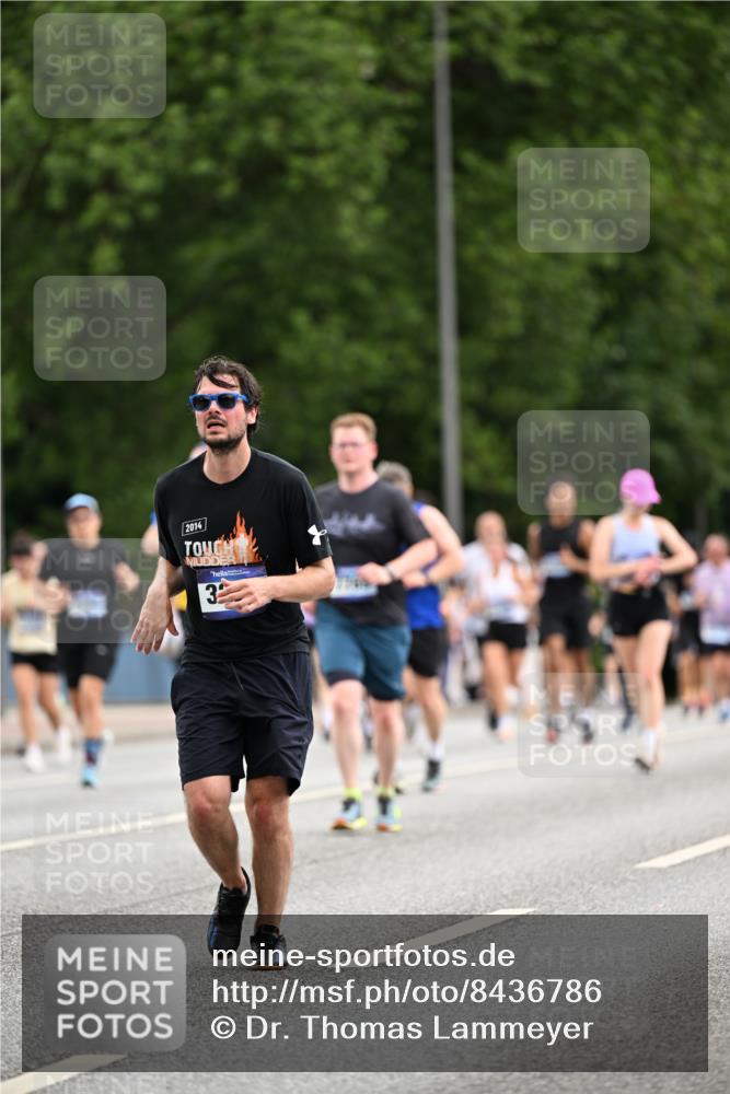 29.06.2025 - hella hamburg halbmarathon Dr. Thomas Lammeyer http://msf.ph/oto/8436786 29.06.2025 10:55:31 Kennedybrücke 1208, 1930, 2358, 2380, 2859, 3229, 3838, 4771, 4848, 5530, 7012, 7141, 7769, 7938, 8779, 9166, 9167, 9605, 9933, 11252 meine-sportfotos.de