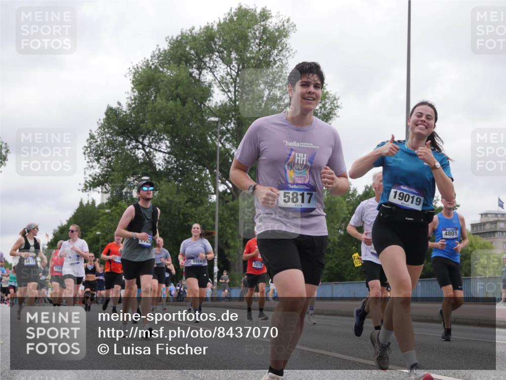 29.06.2025 - hella hamburg halbmarathon Luisa Fischer http://msf.ph/oto/8437070 29.06.2025 10:57:17 Kennedybrücke 1017, 1744, 13350, 514, 8924, 2079, 5817, 19019, 4801, 1017, 1744, 1984, 2079, 4685, 4801, 5514, 5804, 5817, 5993, 8189, 8924, 9138, 9531, 9771, 10207 meine-sportfotos.de