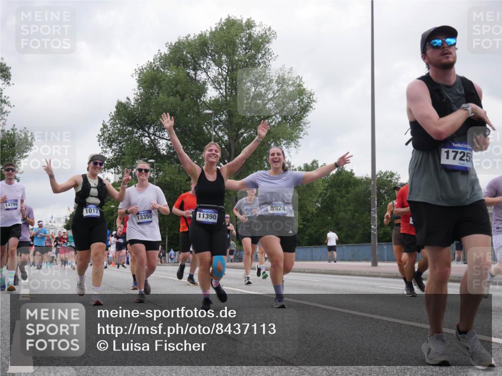 29.06.2025 - hella hamburg halbmarathon Luisa Fischer http://msf.ph/oto/8437113 29.06.2025 10:57:20 Kennedybrücke 14799, 1017, 13350, 11390, 551, 8924, 1725, 1017, 1744, 2079, 2372, 2761, 3187, 4685, 4801, 5514, 5804, 5993, 8189, 8924, 9138, 9771, 10207 meine-sportfotos.de