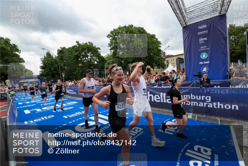 29.06.2025 - hella hamburg halbmarathon Zöllner http://msf.ph/oto/8437142 29.06.2025 10:54:52 Ziel 1506, 2029, 2561, 4231, 6587, 9227, 10044, 12186, 13147, 14660, 17261 meine-sportfotos.de