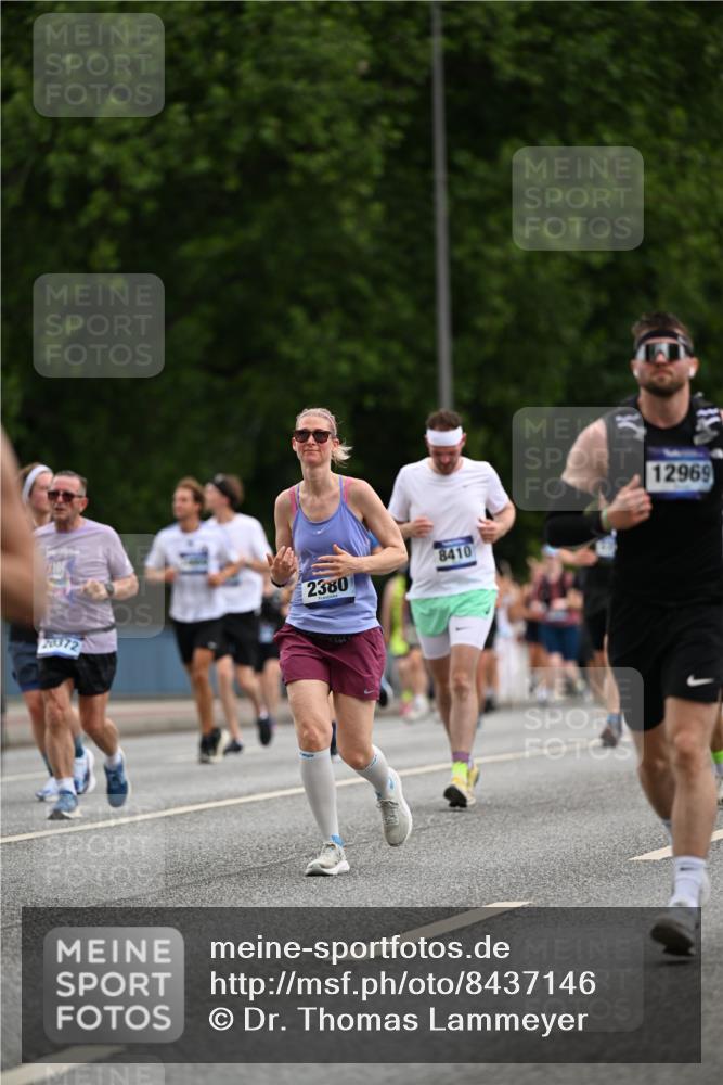 29.06.2025 - hella hamburg halbmarathon Dr. Thomas Lammeyer http://msf.ph/oto/8437146 29.06.2025 10:55:42 Kennedybrücke 1208, 1617, 1930, 2202, 2380, 2484, 2485, 2778, 3229, 3838, 4652, 4771, 5286, 5289, 5357, 6945, 7012, 7769, 7938, 8410, 8779, 9166, 9167, 9933, 10521, 10552, 10636, 11252 meine-sportfotos.de