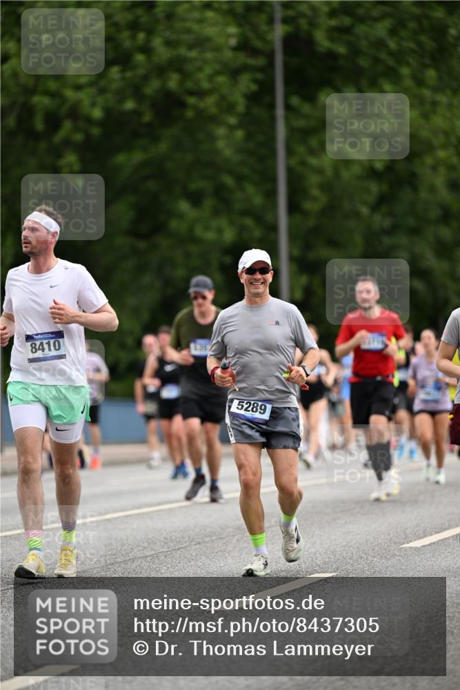 29.06.2025 - hella hamburg halbmarathon Dr. Thomas Lammeyer http://msf.ph/oto/8437305 29.06.2025 10:55:45 Kennedybrücke 1617, 1930, 2202, 2380, 2484, 2485, 2736, 2778, 3229, 3838, 4652, 4771, 5286, 5289, 5357, 6091, 6945, 7012, 7769, 7938, 7992, 8410, 9166, 9167, 9933, 10521, 10552, 10636, 10673 meine-sportfotos.de