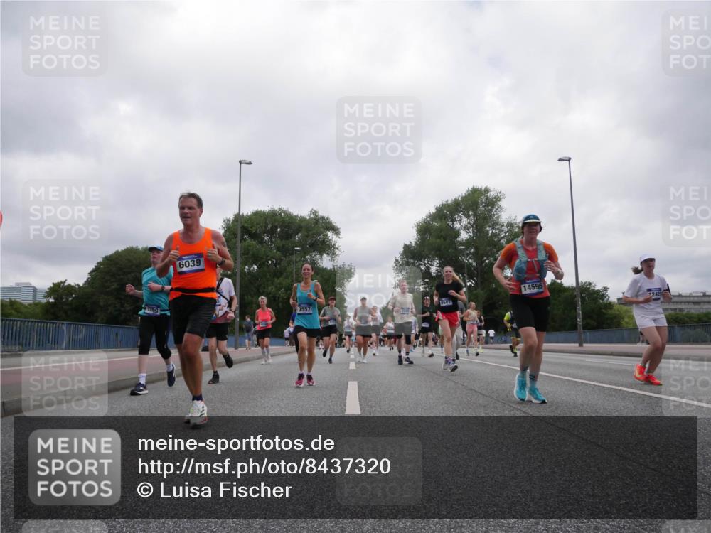 29.06.2025 - hella hamburg halbmarathon Luisa Fischer http://msf.ph/oto/8437320 29.06.2025 10:57:31 Kennedybrücke 1709, 6039, 14596, 3557, 19503, 2429, 3249, 2372, 2761, 3187, 3249, 3364, 4323, 4838, 5309, 6468, 6583, 6987, 7614, 9503 meine-sportfotos.de