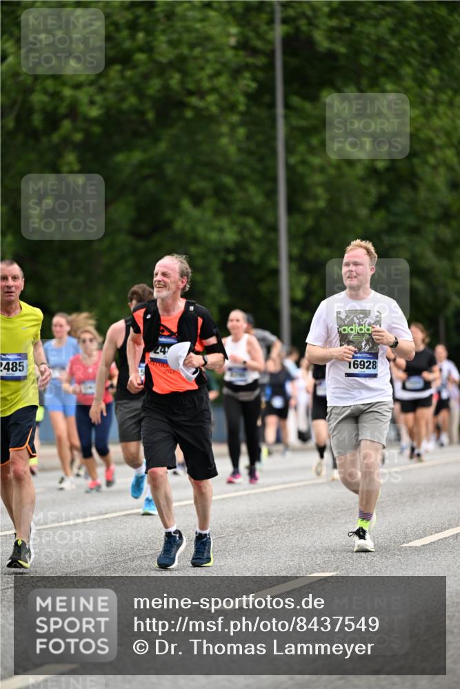 29.06.2025 - hella hamburg halbmarathon Dr. Thomas Lammeyer http://msf.ph/oto/8437549 29.06.2025 10:55:53 Kennedybrücke 1203, 1404, 1617, 1930, 2202, 2380, 2484, 2485, 2736, 2778, 3038, 3838, 4652, 4771, 5062, 5286, 5289, 5357, 5716, 6091, 6945, 7012, 7825, 7938, 7992, 8200, 8410, 8621, 9166, 9167, 9933, 10521, 10552, 10614, 10636, 10673 meine-sportfotos.de