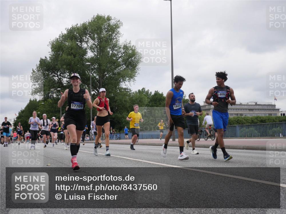 29.06.2025 - hella hamburg halbmarathon Luisa Fischer http://msf.ph/oto/8437560 29.06.2025 10:57:44 Kennedybrücke 17709, 18431, 18093, 2600, 3364, 4039, 4720, 5309, 5856, 5933, 7670, 7946, 7986, 9130 meine-sportfotos.de