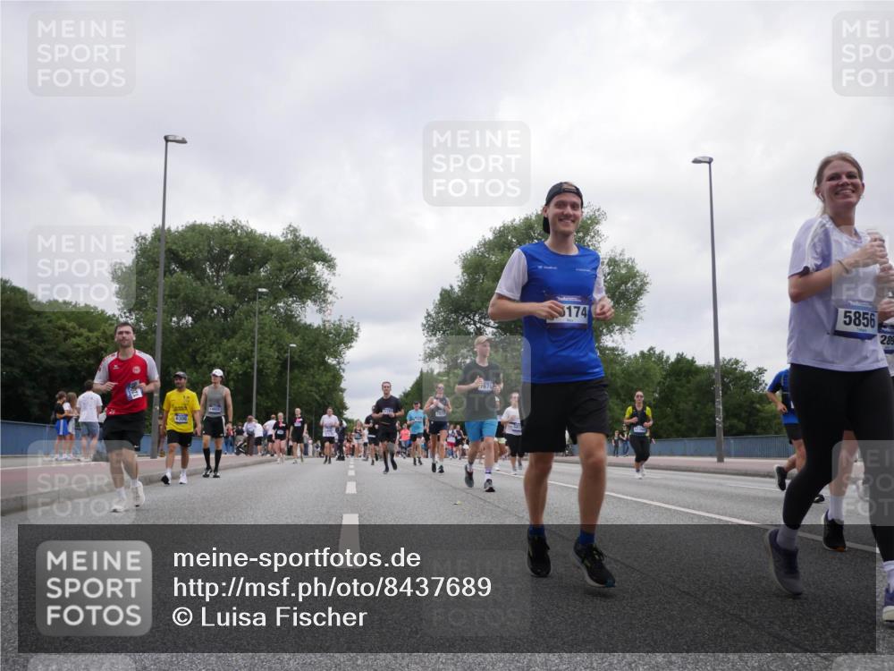 29.06.2025 - hella hamburg halbmarathon Luisa Fischer http://msf.ph/oto/8437689 29.06.2025 10:57:51 Kennedybrücke 7670, 174, 5856, 289, 1822, 3857, 4039, 4720, 5815, 5856, 5933, 7670, 7874, 7946, 7986, 9130 meine-sportfotos.de