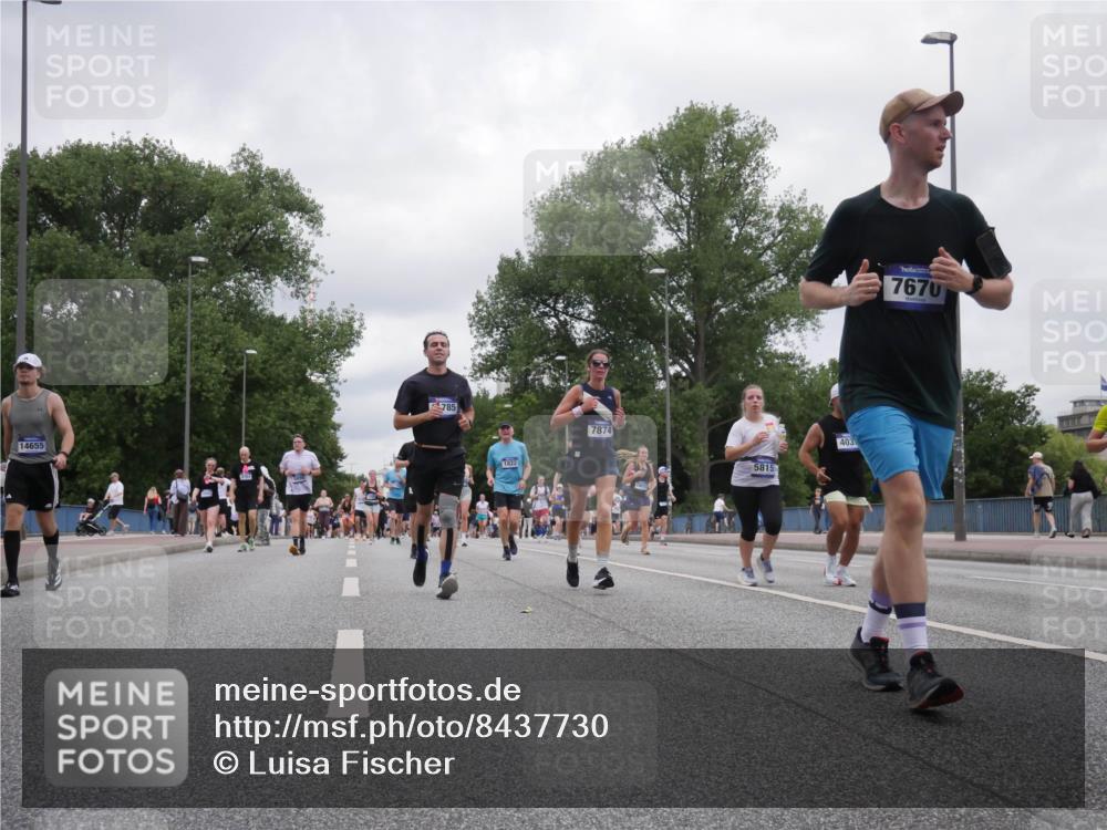 29.06.2025 - hella hamburg halbmarathon Luisa Fischer http://msf.ph/oto/8437730 29.06.2025 10:57:53 Kennedybrücke 14655, 785, 1822, 7874, 5815, 403, 7670, 1779, 1822, 3857, 4039, 5185, 5815, 5856, 7670, 7874, 7986 meine-sportfotos.de