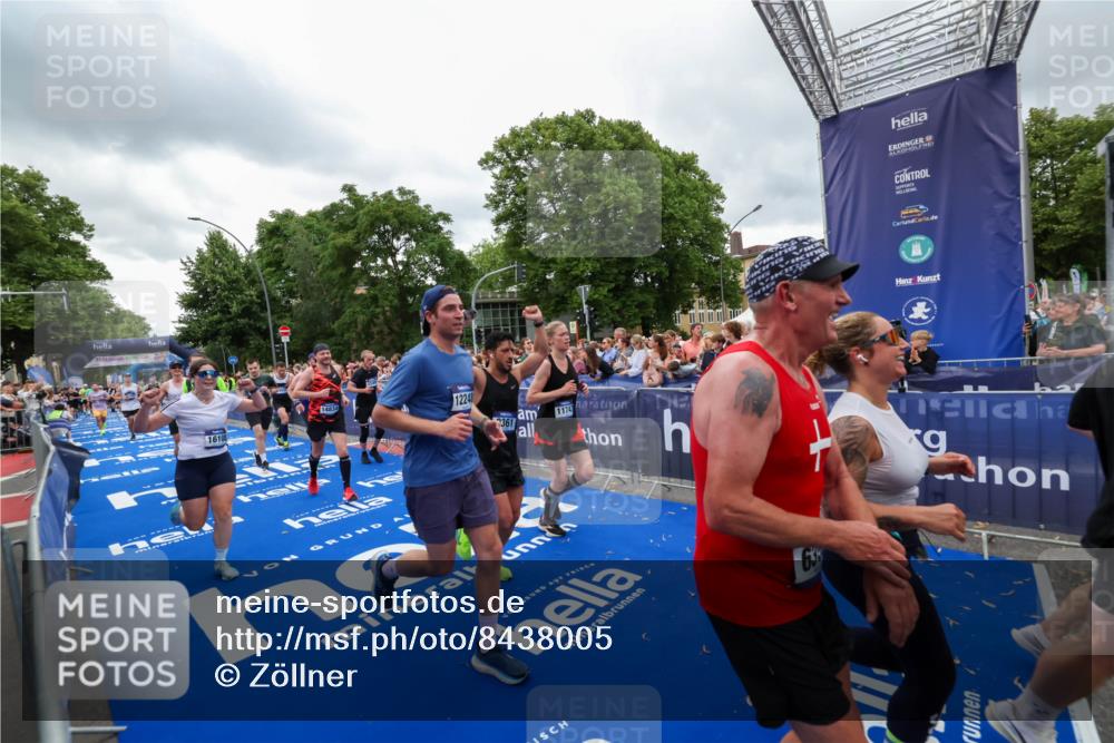 29.06.2025 - hella hamburg halbmarathon Zöllner http://msf.ph/oto/8438005 29.06.2025 10:55:17 Ziel 1549, 1628, 2119, 2448, 3041, 4903, 6355, 6723, 6891, 8973, 9361, 10188, 10191, 10192, 10263, 10582, 11747, 12248, 14834, 15854, 16108, 16521, 18031, 18966 meine-sportfotos.de