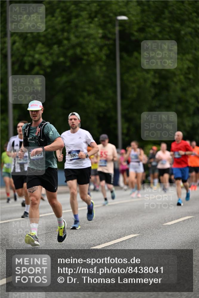 29.06.2025 - hella hamburg halbmarathon Dr. Thomas Lammeyer http://msf.ph/oto/8438041 29.06.2025 10:56:06 Kennedybrücke 1203, 1404, 1418, 1617, 1997, 2484, 2485, 2736, 2778, 3038, 3934, 4652, 4878, 5062, 5357, 5394, 5534, 5716, 6091, 6456, 6945, 6954, 7770, 7771, 7825, 7841, 7992, 8040, 8200, 8621, 9460, 9462, 9590, 10521, 10614, 10673, 10830 meine-sportfotos.de
