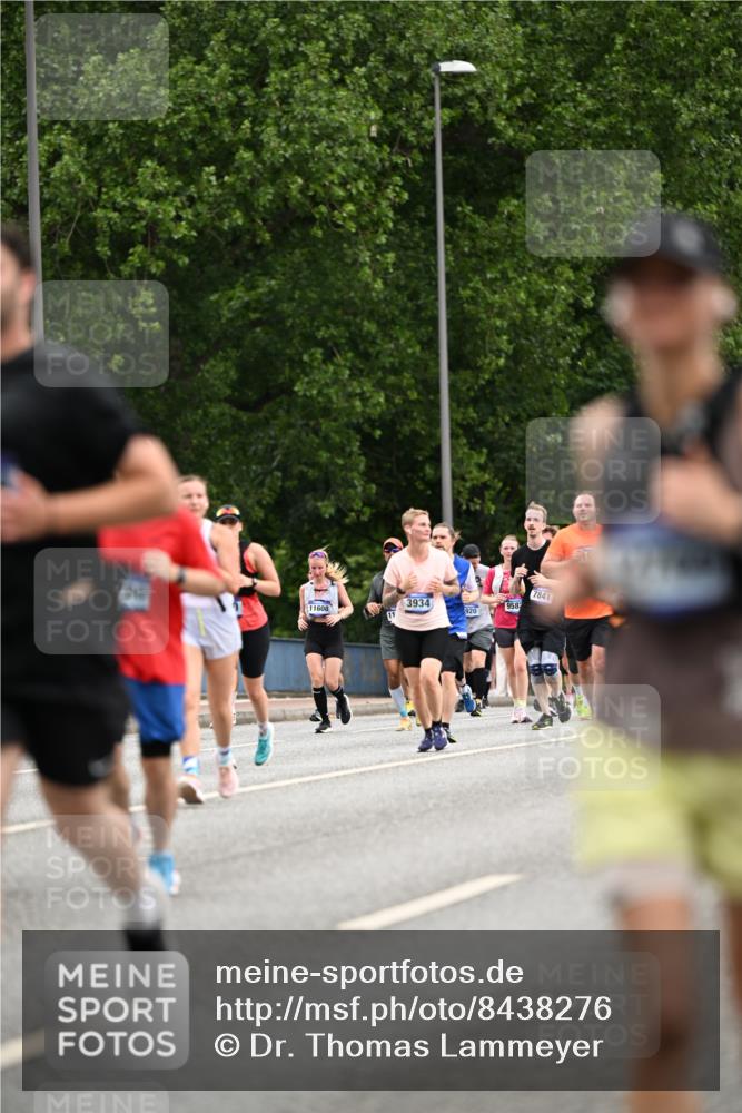 29.06.2025 - hella hamburg halbmarathon Dr. Thomas Lammeyer http://msf.ph/oto/8438276 29.06.2025 10:56:11 Kennedybrücke 1203, 1404, 1418, 1617, 1997, 2736, 2778, 3038, 3934, 4878, 5062, 5394, 5534, 5716, 6091, 6456, 6945, 6954, 7770, 7771, 7825, 7841, 7992, 8040, 8200, 8621, 9460, 9462, 9582, 9583, 9590, 10614, 10673, 10830, 11126, 11127 meine-sportfotos.de