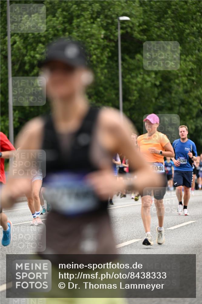29.06.2025 - hella hamburg halbmarathon Dr. Thomas Lammeyer http://msf.ph/oto/8438333 29.06.2025 10:56:12 Kennedybrücke 1203, 1404, 1418, 1997, 2736, 2778, 3038, 3934, 4878, 5062, 5394, 5534, 5716, 6091, 6456, 6954, 7770, 7771, 7825, 7841, 7992, 8040, 8200, 8621, 9460, 9462, 9582, 9583, 9590, 10614, 10673, 10830, 11126, 11127 meine-sportfotos.de
