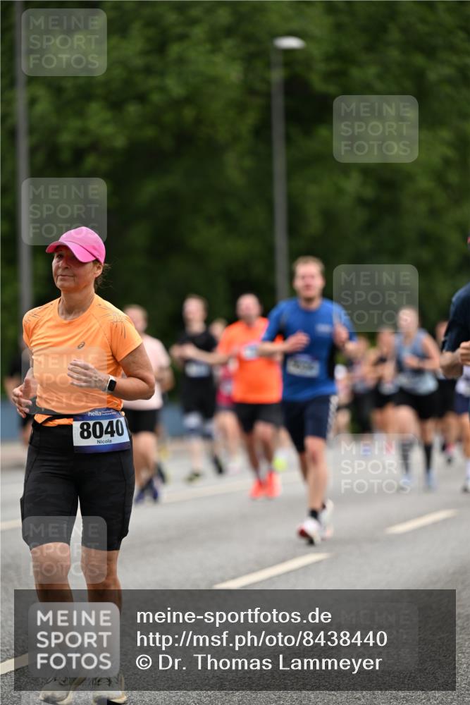29.06.2025 - hella hamburg halbmarathon Dr. Thomas Lammeyer http://msf.ph/oto/8438440 29.06.2025 10:56:15 Kennedybrücke 1203, 1404, 1418, 1997, 3038, 3934, 4087, 4878, 5062, 5394, 5534, 5716, 6091, 6456, 6954, 7691, 7770, 7771, 7825, 7841, 8040, 8200, 8621, 9220, 9460, 9462, 9582, 9583, 9590, 9594, 9673, 10614, 10830, 11126, 11127 meine-sportfotos.de
