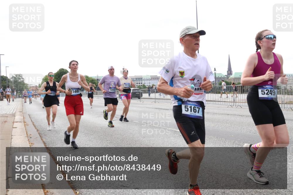 29.06.2025 - hella hamburg halbmarathon Lena Gebhardt http://msf.ph/oto/8438449 29.06.2025 10:29:02 Lombardsbrücke 15143, 3032, 169, 12442, 5249, 5167, 1230, 1518, 1557, 1869, 2688, 3717, 4161, 4362, 4373, 4700, 4834, 4982, 5167, 5249, 5250, 5903, 6102, 6345, 7169, 7449, 8048, 8560, 9642, 9716, 10068, 10198, 10641, 10808, 11989, 12099, 12404, 12442, 12958, 13090, 14205, 15143, 15256, 15452, 15453, 15952, 15955, 16125, 16643, 16673, 18414 meine-sportfotos.de