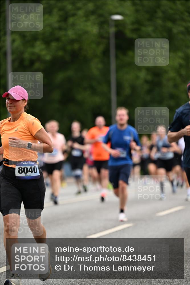 29.06.2025 - hella hamburg halbmarathon Dr. Thomas Lammeyer http://msf.ph/oto/8438451 29.06.2025 10:56:15 Kennedybrücke 1203, 1404, 1418, 1997, 3038, 3934, 4087, 4878, 5062, 5394, 5534, 5716, 6091, 6456, 6954, 7691, 7770, 7771, 7825, 7841, 8040, 8200, 8621, 9220, 9460, 9462, 9582, 9583, 9590, 9594, 9673, 10614, 10830, 11126, 11127 meine-sportfotos.de