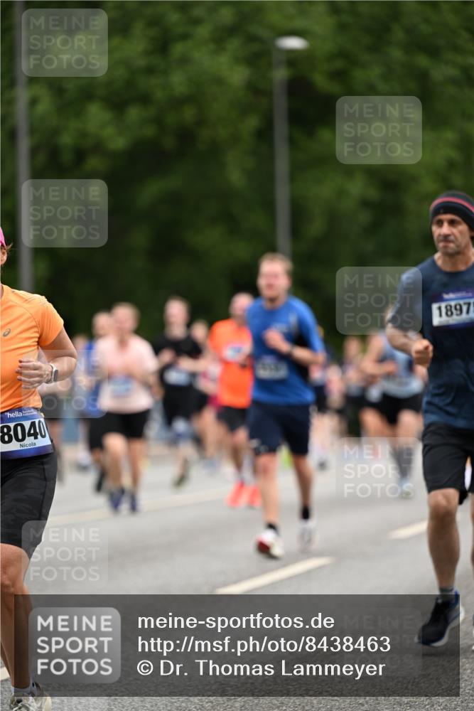 29.06.2025 - hella hamburg halbmarathon Dr. Thomas Lammeyer http://msf.ph/oto/8438463 29.06.2025 10:56:15 Kennedybrücke 1203, 1404, 1418, 1997, 3038, 3934, 4087, 4878, 5062, 5394, 5534, 5716, 6091, 6456, 6954, 7691, 7770, 7771, 7825, 7841, 8040, 8200, 8621, 9220, 9460, 9462, 9582, 9583, 9590, 9594, 9673, 10614, 10830, 11126, 11127 meine-sportfotos.de