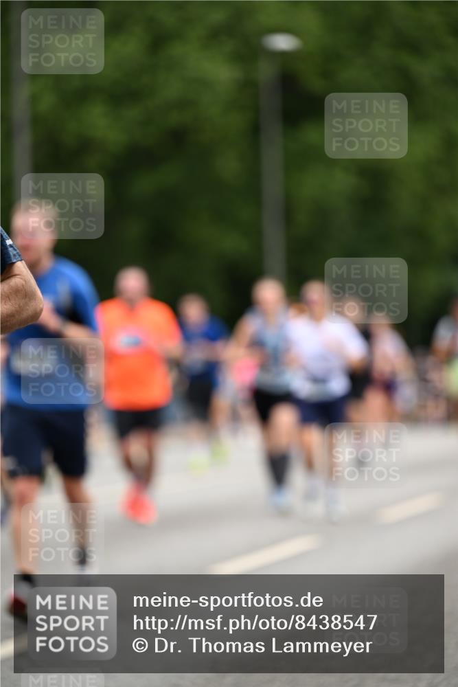 29.06.2025 - hella hamburg halbmarathon Dr. Thomas Lammeyer http://msf.ph/oto/8438547 29.06.2025 10:56:18 Kennedybrücke 1203, 1404, 1418, 1997, 3038, 3934, 4087, 4878, 5062, 5291, 5394, 5534, 6456, 6954, 6961, 7691, 7770, 7771, 7825, 7841, 8040, 8200, 9220, 9460, 9462, 9582, 9583, 9590, 9594, 9673, 10830, 11126, 11127 meine-sportfotos.de