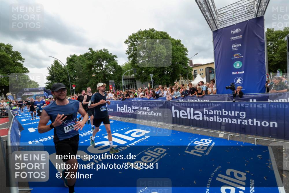 29.06.2025 - hella hamburg halbmarathon Zöllner http://msf.ph/oto/8438581 29.06.2025 10:55:27 Ziel 1130, 2252, 2771, 4189, 4951, 5287, 5643, 6938, 8487, 11184, 12526, 13234, 13236, 13470, 16213, 16985, 17603, 17940, 18290, 18380, 18531 meine-sportfotos.de